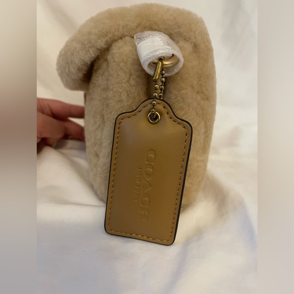 COACH PILLOW TABBY IN SHEARLING 26 - Picture 9 of 11